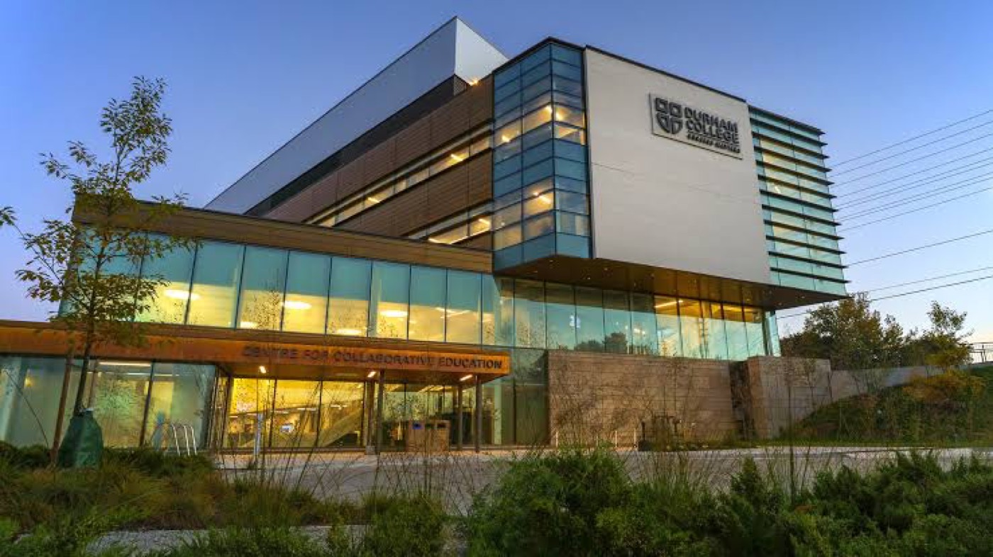 Кампус Durham College, Ошава